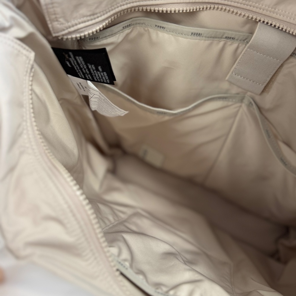 Vuori All Around Tote - Picture 5 of 6